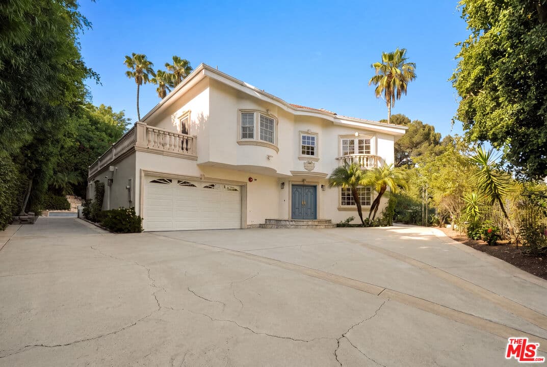 4 bd, 5 ba House in Beverly Hills, CA — $19,500/mo — photo 1