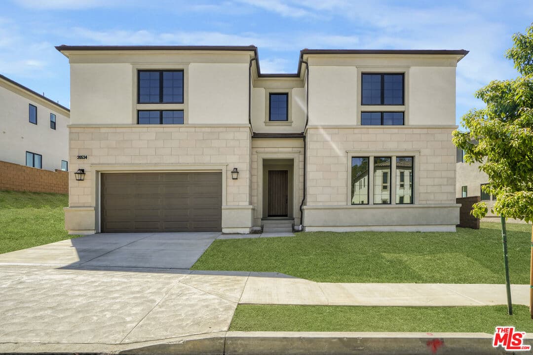 5BR House in Chatsworth — $8,500/mo