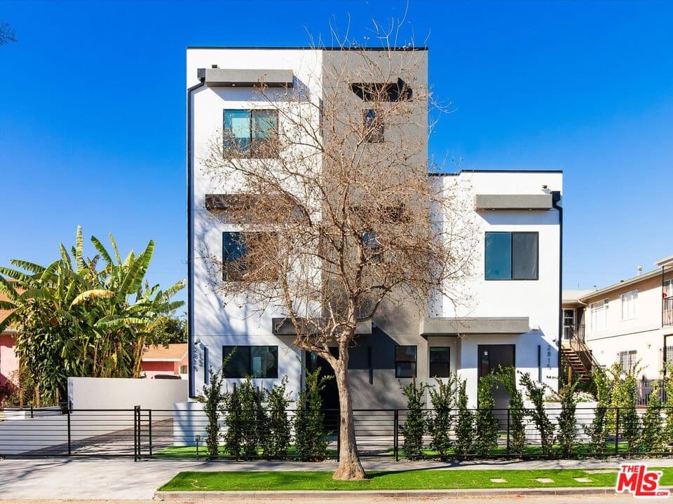 3 bd, 3 ba House in Los Angeles, CA — $4,695/mo — photo 1