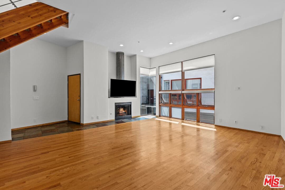 2 bd, 3 ba Townhouse in Venice, CA — $7,000/mo — photo 1