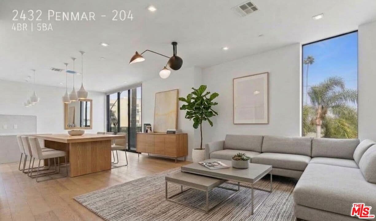 4 bd, 5 ba Townhouse in Los Angeles, CA — $9,950/mo — photo 1