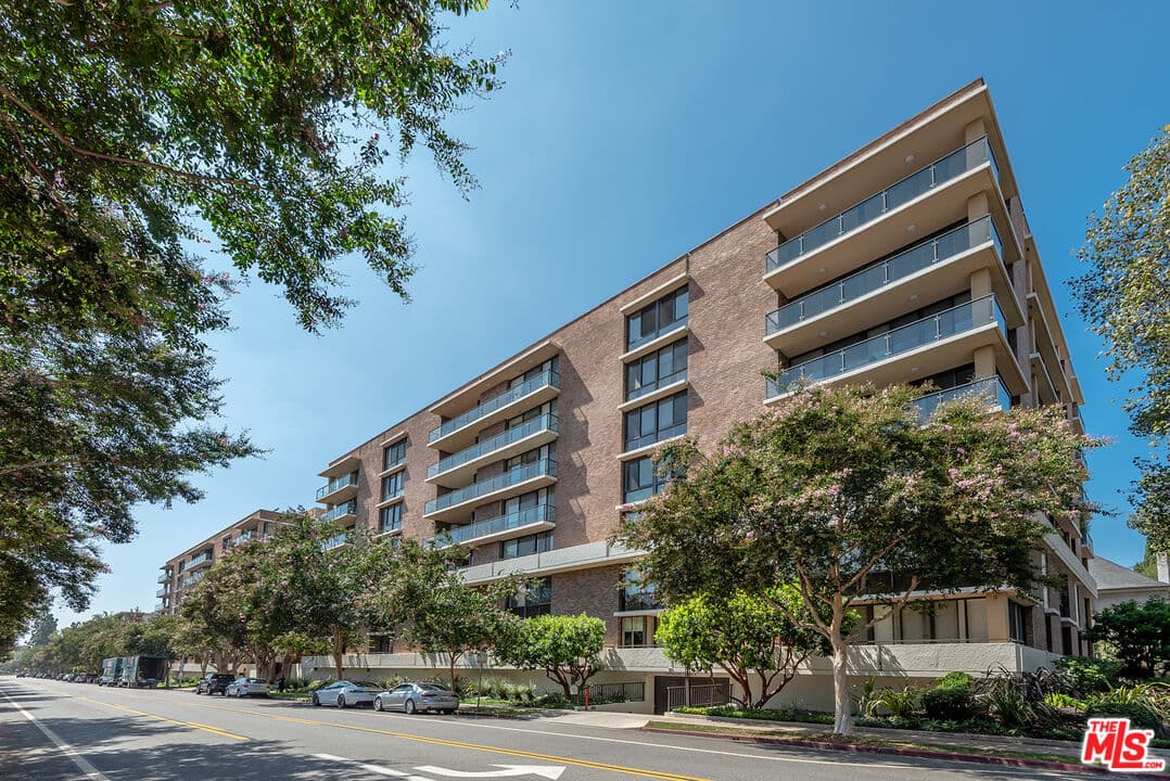 2 bd, 3 ba Condo in Beverly Hills, CA — $13,500/mo — photo 1