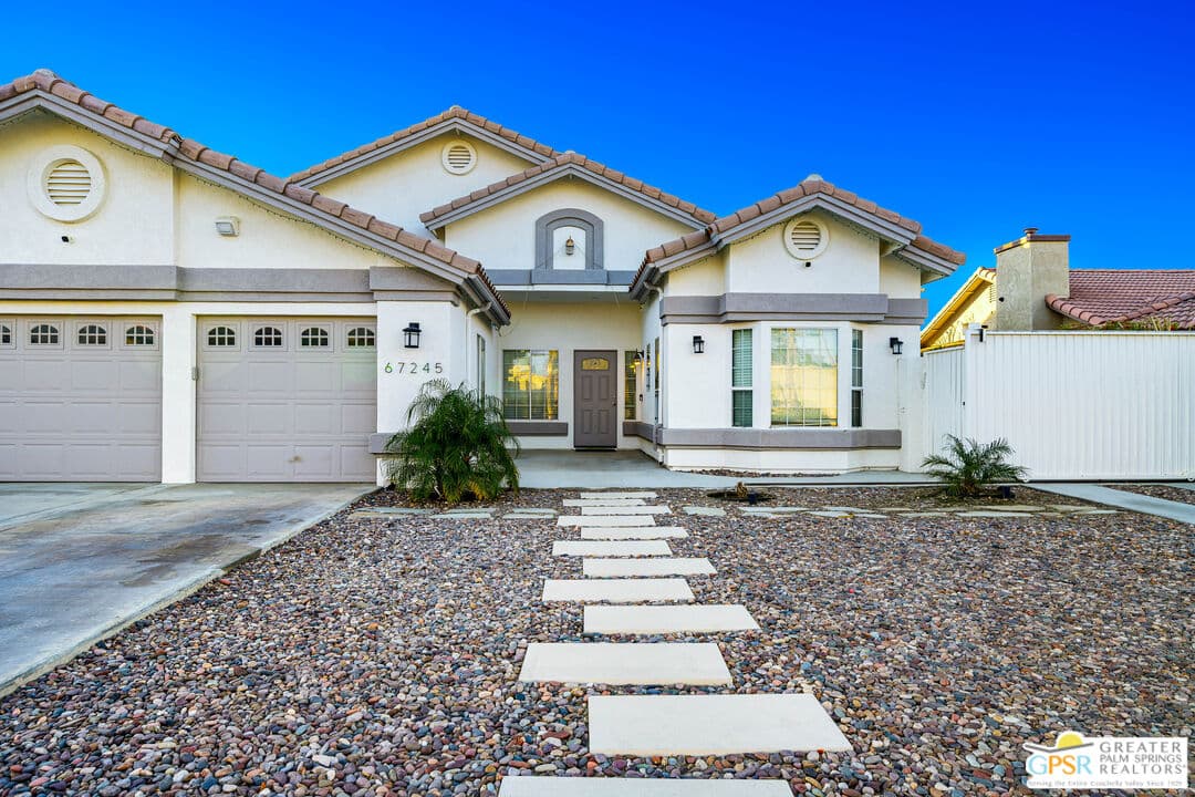 4 bd, 3 ba House in Cathedral Cty, CA — $4,500/mo — photo 1