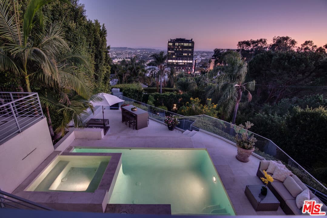 5 bd, 6 ba House in Los Angeles, CA — $30,500/mo — photo 1