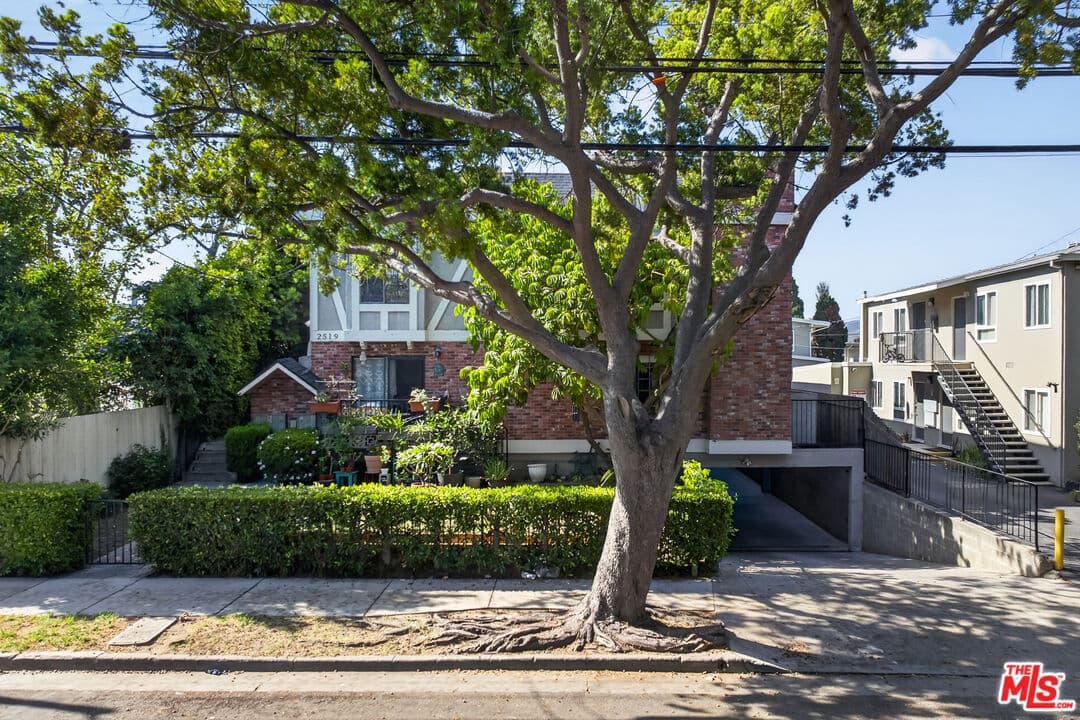 2 bd, 3 ba Condo in Santa Monica, CA — $4,550/mo — photo 1