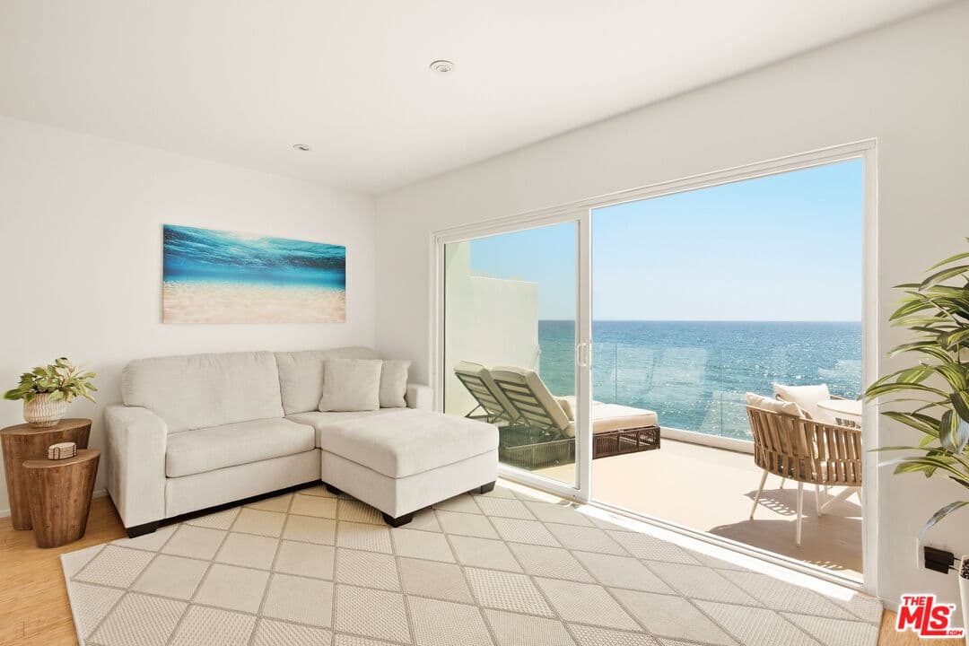 1 bd, 1 ba Condo in Malibu, CA — $5,500/mo — photo 1