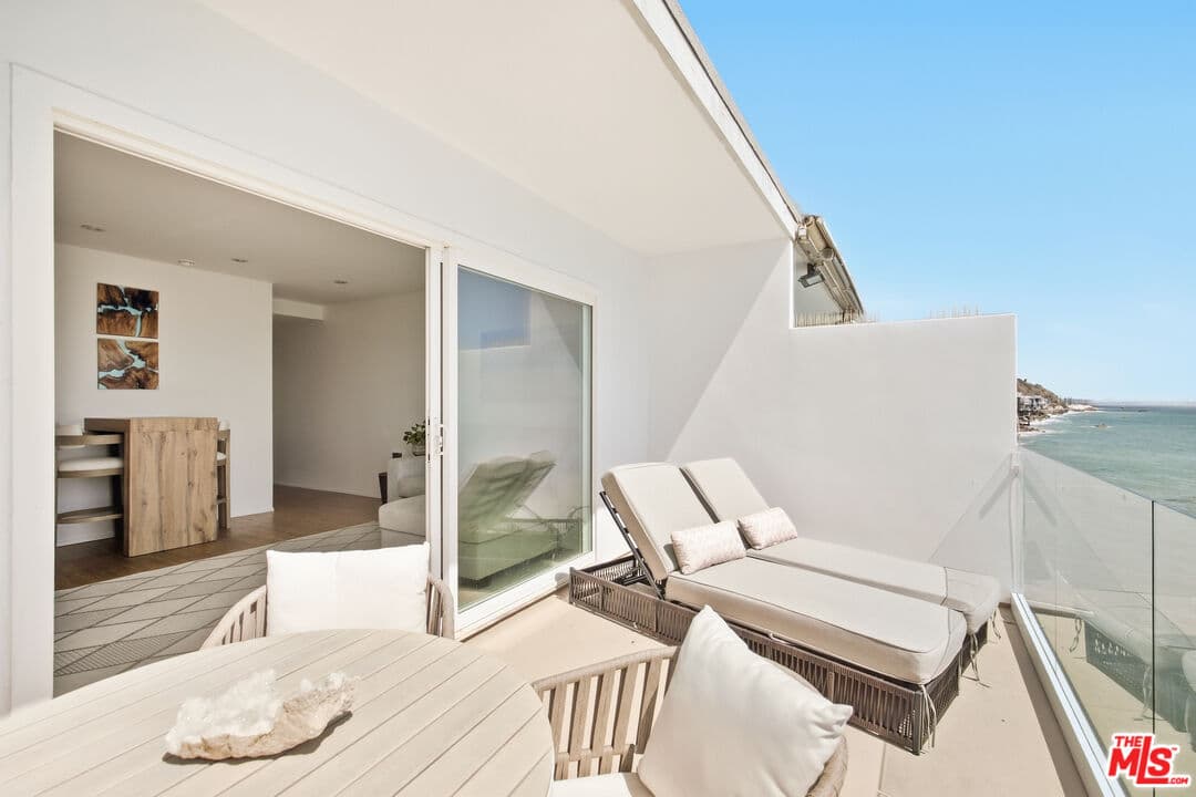 1 bd, 1 ba Condo in Malibu, CA — $5,500/mo — photo 2