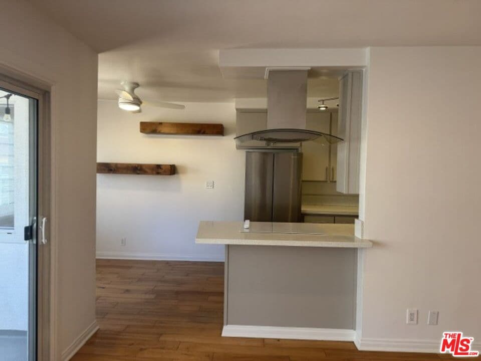 1 bd, 2 ba Condo in Los Angeles, CA — $2,850/mo — photo 2
