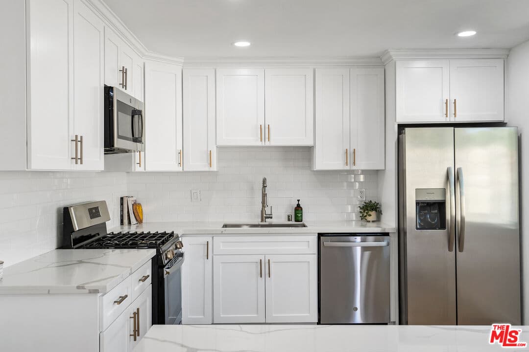 3 bd, 2 ba Apartment in Los Angeles, CA — $4,500/mo — photo 1
