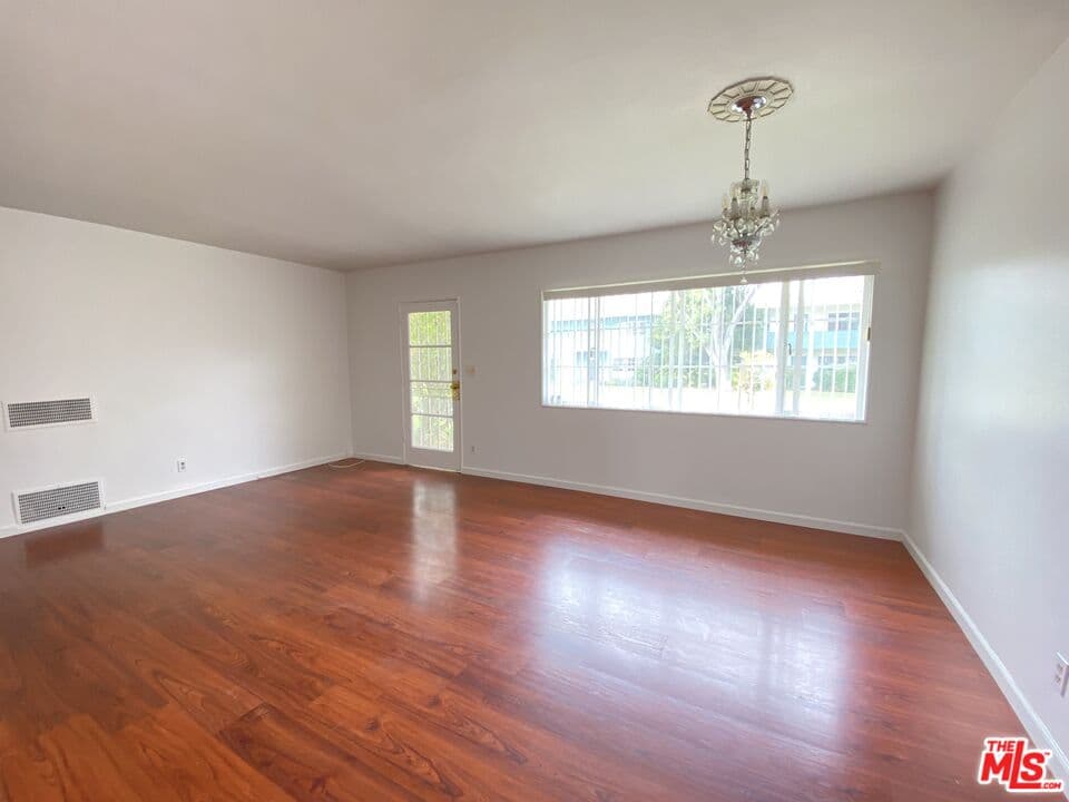 2 bd, 1 ba Condo in Los Angeles, CA — $3,000/mo — photo 1