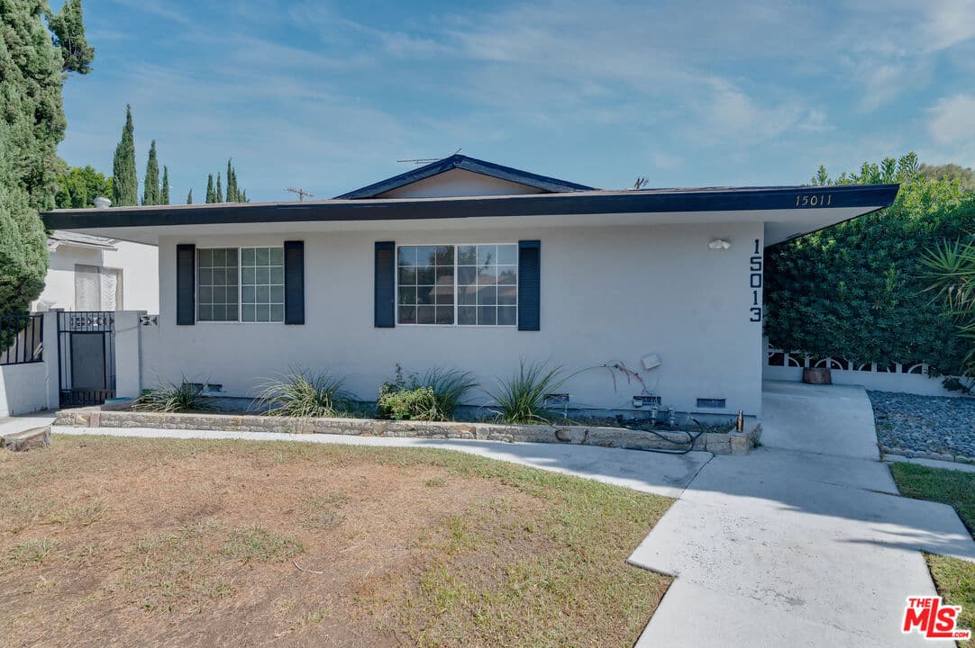 5 bd, 3 ba House in Los Angeles, CA — $6,180/mo — photo 1