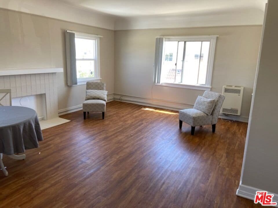 1BR Apartment in Los Angeles β $2,200/mo