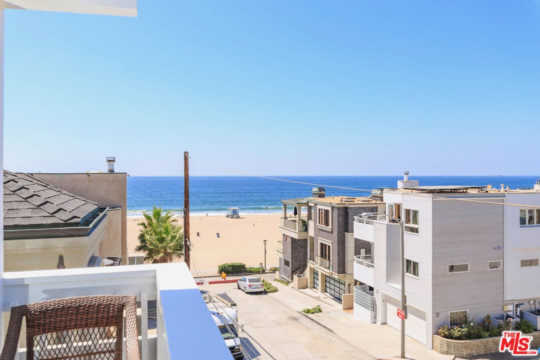 4BR House in Hermosa Beach — $11,800/mo