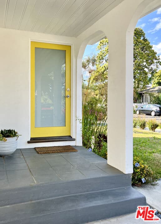 2 bd, 1 ba House in Los Angeles, CA — $5,895/mo — photo 2