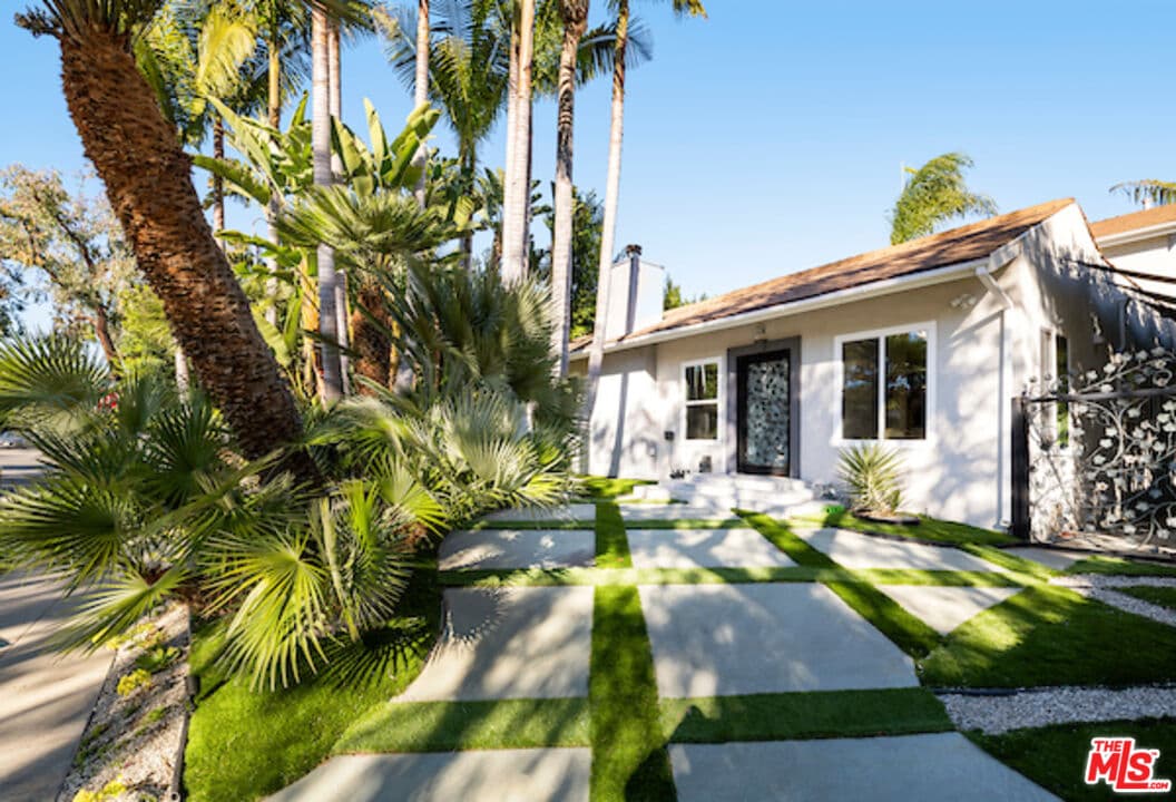 4 bd, 3 ba House in Beverly Hills, CA — $10,000/mo — photo 1