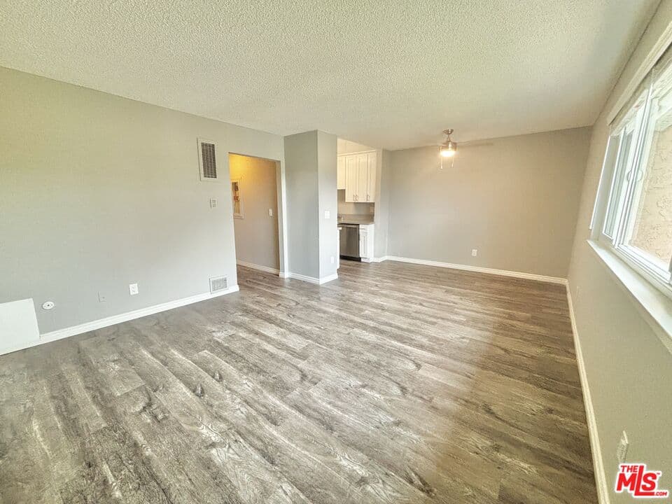2 bd, 1 ba Apartment in Los Angeles, CA — $2,695/mo — photo 2