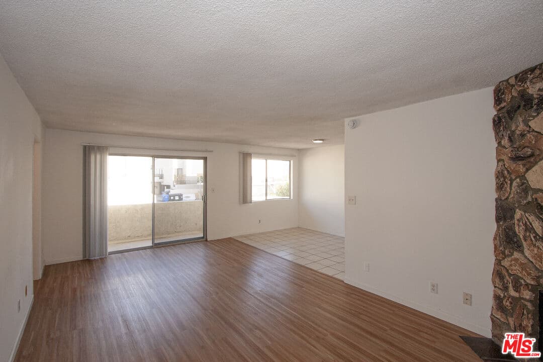 2 bd, 2 ba Townhouse in Los Angeles, CA — $3,300/mo — photo 1