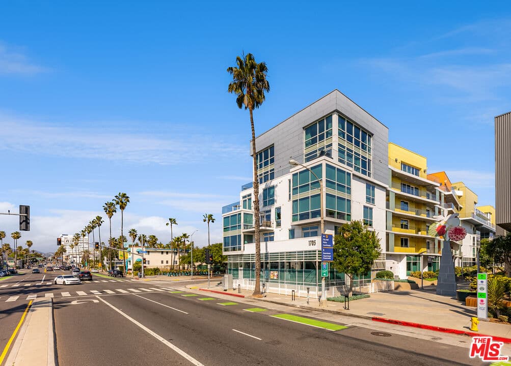 2 bd, 3 ba Condo in Santa Monica, CA — $8,500/mo — photo 1