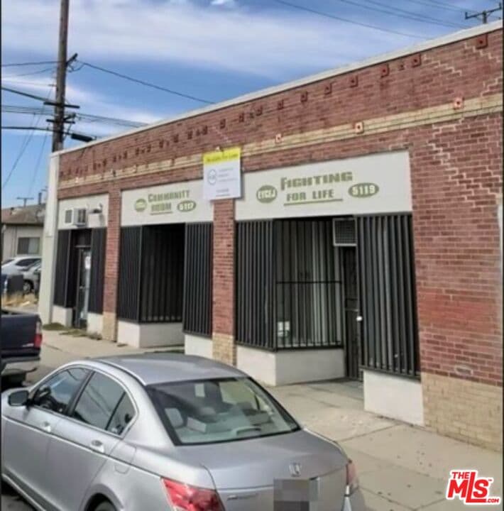 Studio Townhouse in City Of Commerce β $2,000/mo