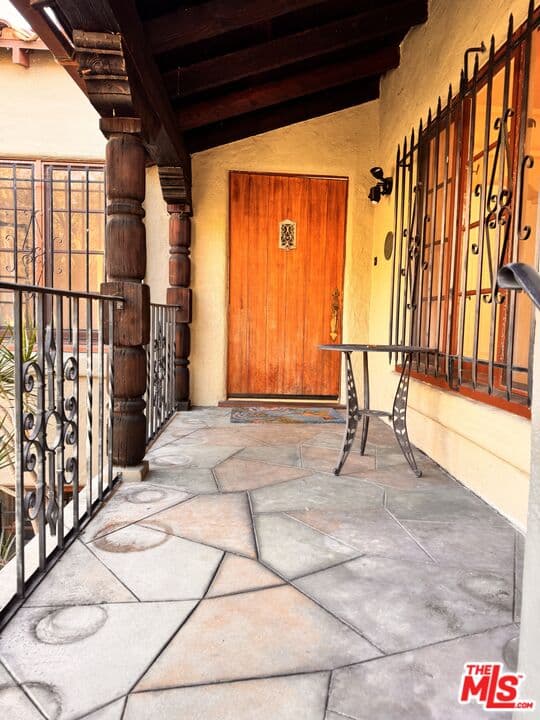 2 bd, 2 ba House in Los Angeles, CA — $6,000/mo — photo 2