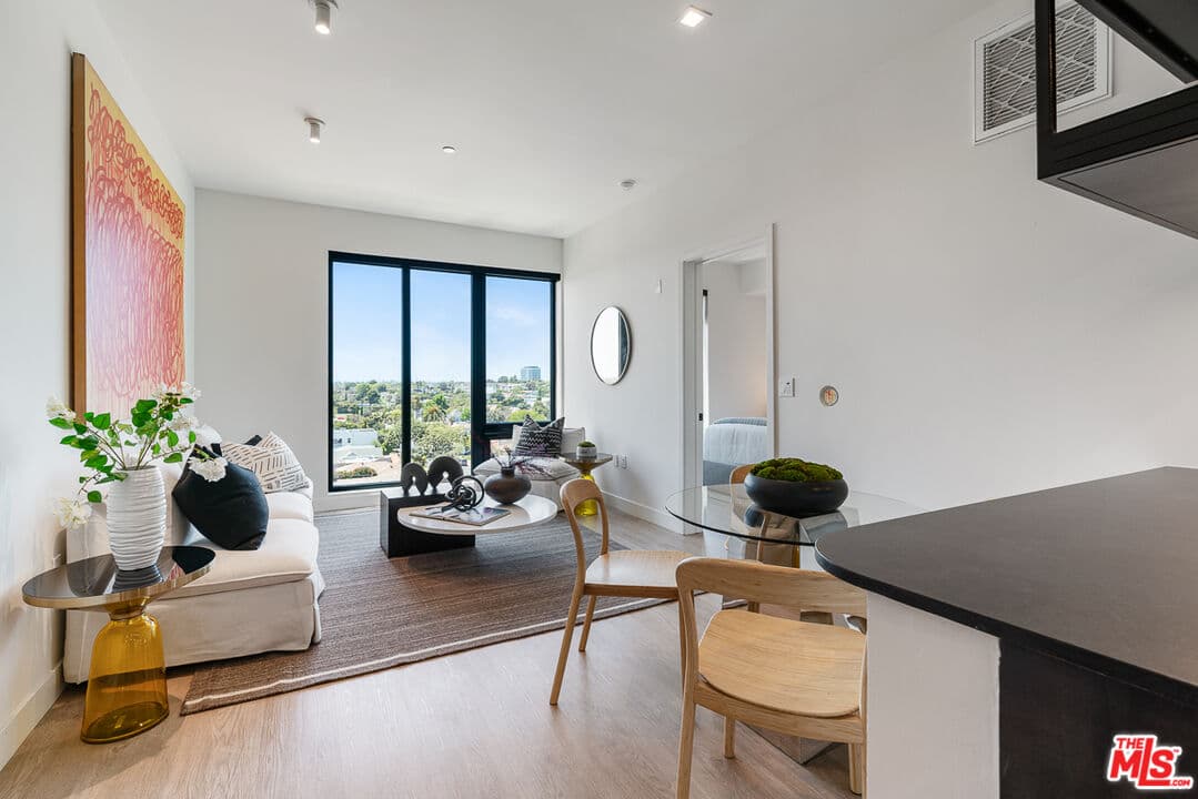 1 bd, 1 ba Apartment in Los Angeles, CA — $3,795/mo — photo 1
