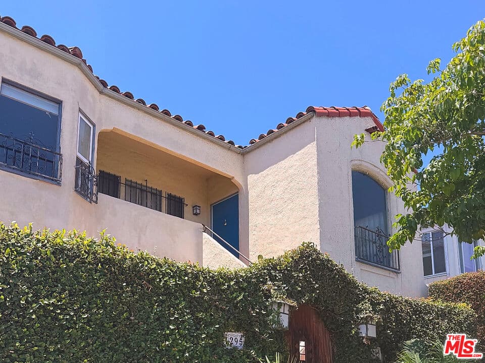 2 bd, 1 ba Apartment in Los Angeles, CA — $3,500/mo — photo 1