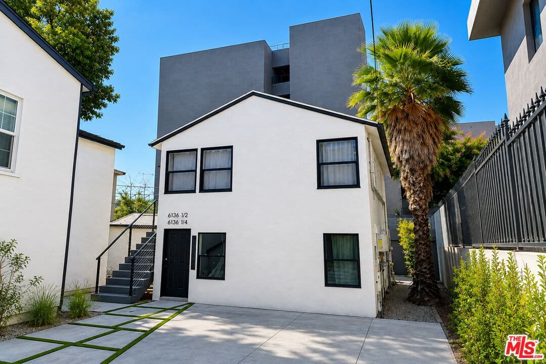 1 bd, 1 ba Apartment in Los Angeles, CA — $2,250/mo — photo 2