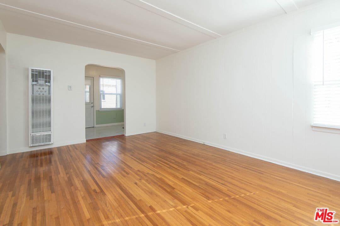 1 bd, 1 ba Townhouse in Los Angeles, CA — $2,250/mo — photo 1