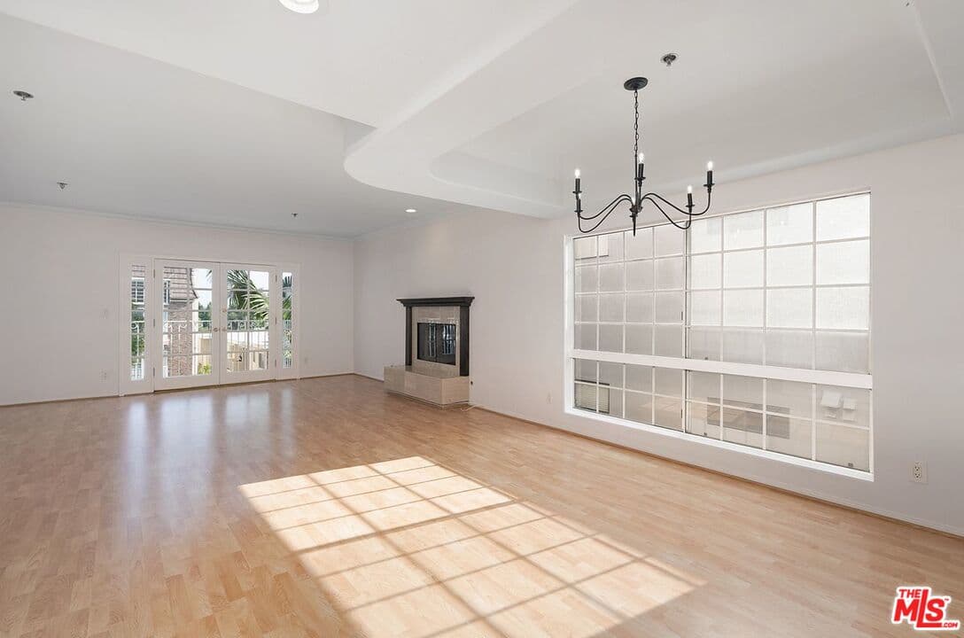 2 bd, 3 ba Condo in Los Angeles, CA — $4,250/mo — photo 1