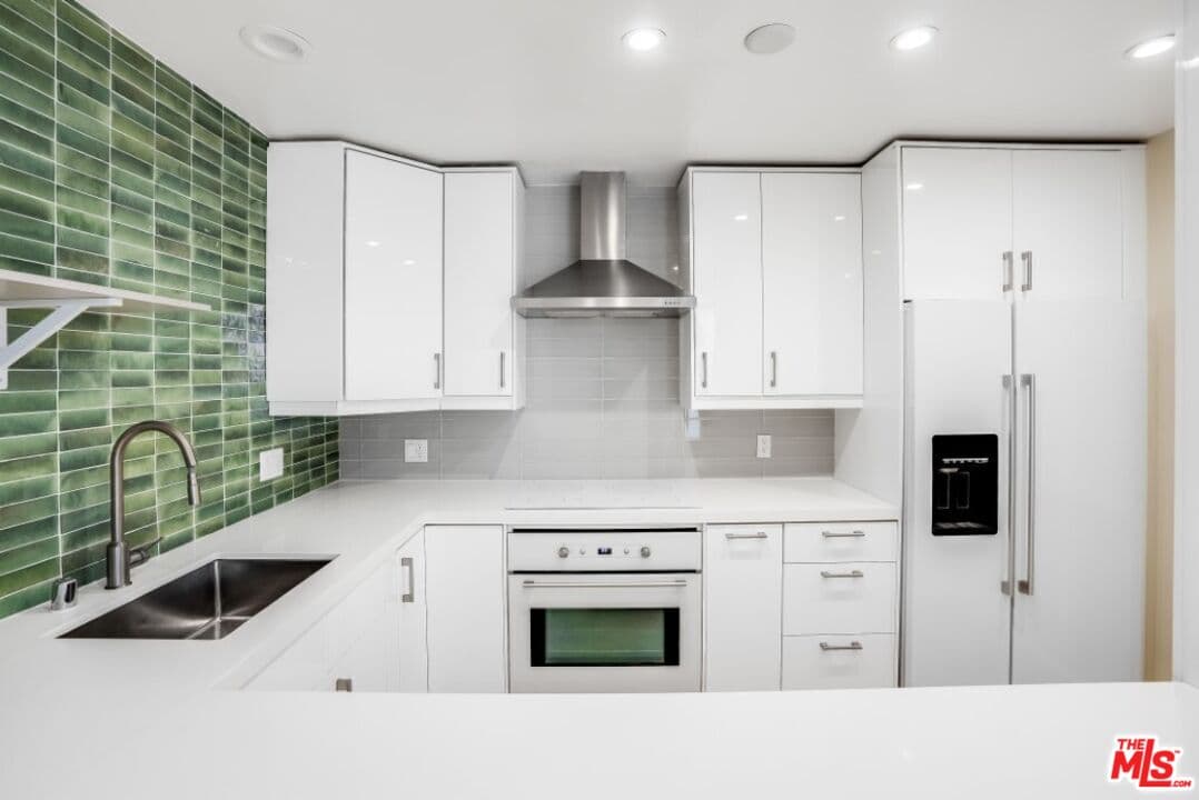 1 bd, 1 ba Condo in Los Angeles, CA — $4,250/mo — photo 1