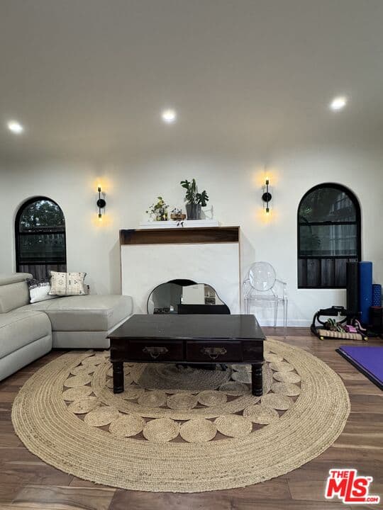 3 bd, 2 ba House in Los Angeles, CA — $9,500/mo — photo 1