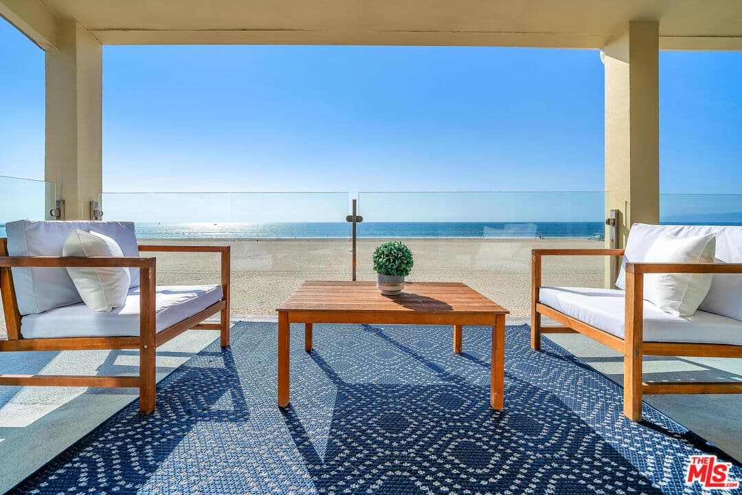3 bd, 3 ba Condo in Marina Del Rey, CA — $19,999/mo — photo 2