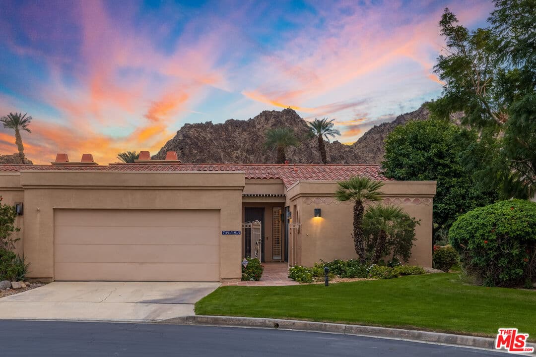 2 bd, 3 ba House in Indian Wells, CA — $4,995/mo — photo 2