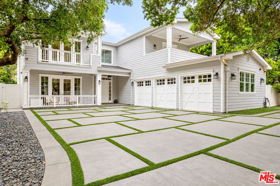 5 bd, 5 ba House in Los Angeles, CA — $33,333/mo — photo 1