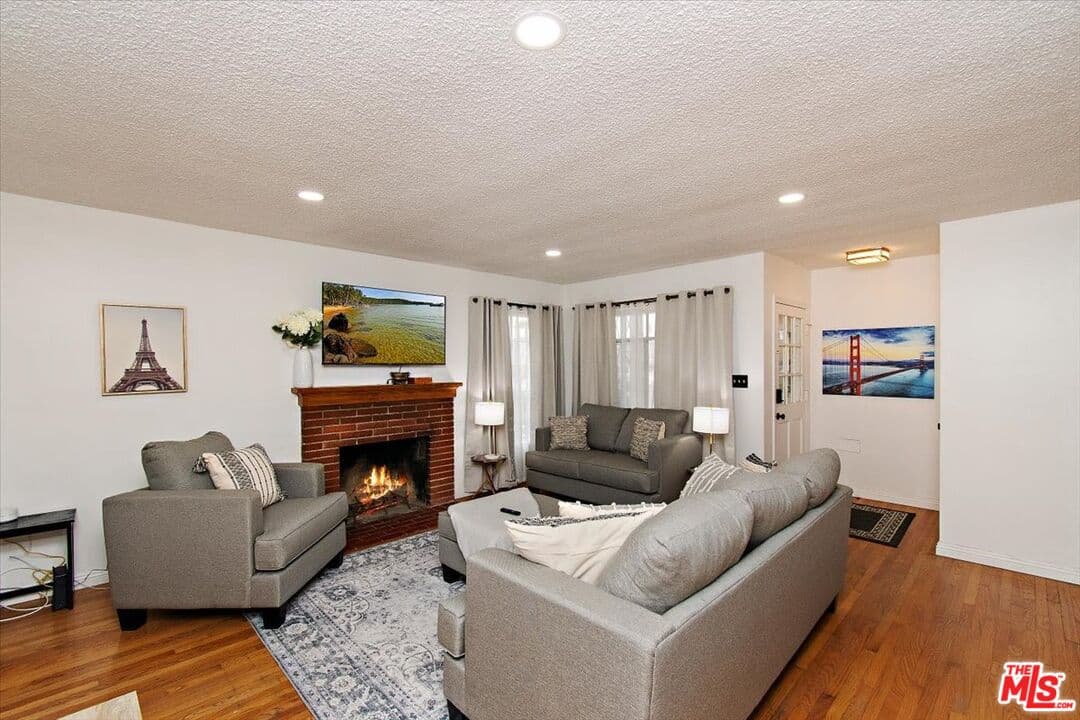3BR Apartment in Hawthorne — $3,750/mo