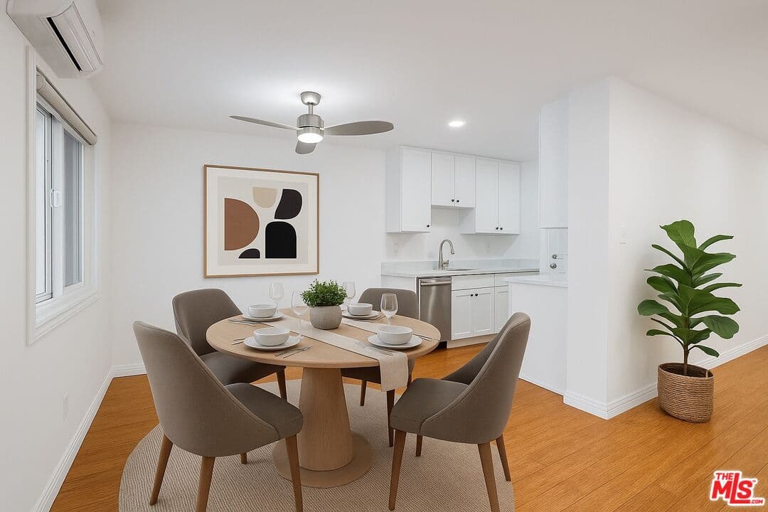 2BR Townhouse in Santa Monica — $4,500/mo