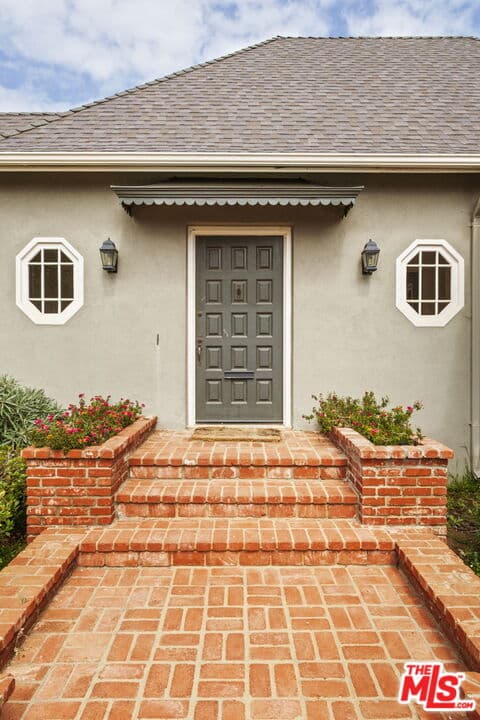 4 bd, 5 ba House in Los Angeles, CA — $15,000/mo — photo 2