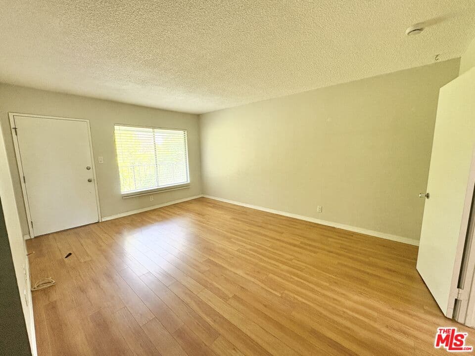 1 bd, 1 ba Apartment in Venice, CA — $2,650/mo — photo 2
