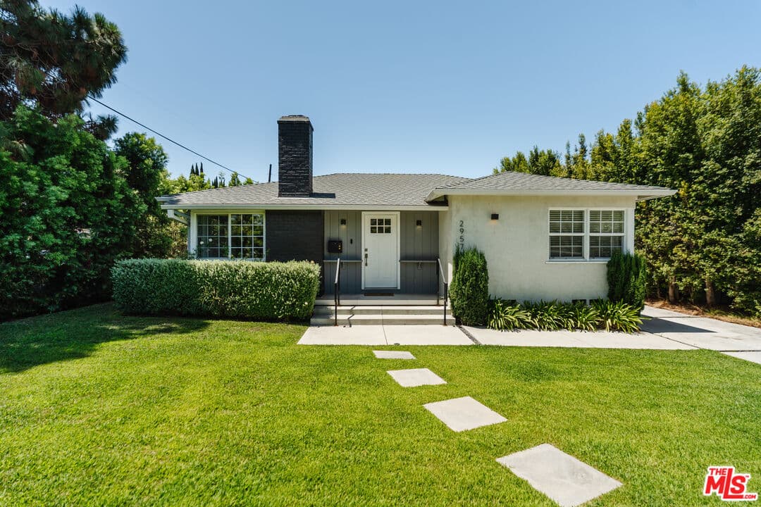 5 bd, 3 ba House in Los Angeles, CA — $6,900/mo — photo 1