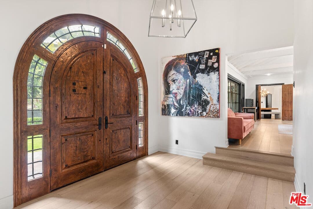 6 bd, 7 ba House in Studio City, CA — $25,000/mo — photo 2