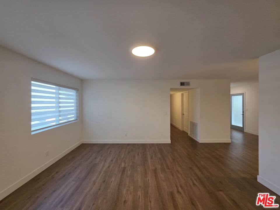 3 bd, 2 ba Apartment in Los Angeles, CA — $4,000/mo — photo 2
