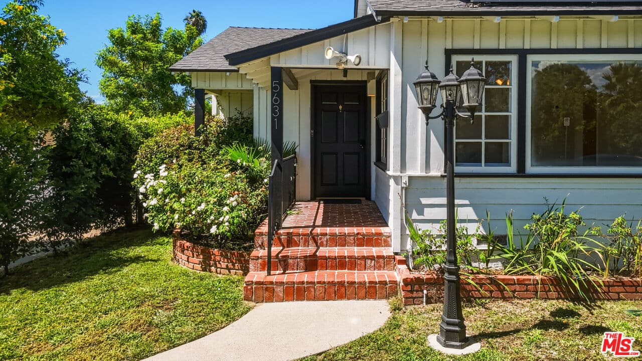 3 bd, 3 ba House in Los Angeles, CA — $5,995/mo — photo 2
