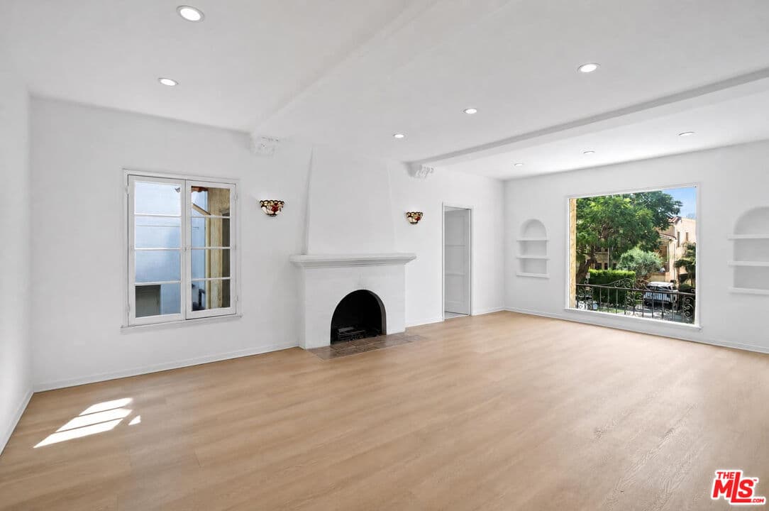 3 bd, 2 ba House in Los Angeles, CA — $5,495/mo — photo 2