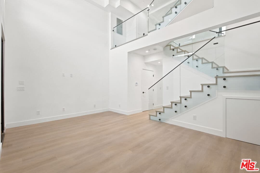 2 bd, 3 ba Townhouse in West Hollywood, CA — $6,250/mo — photo 2