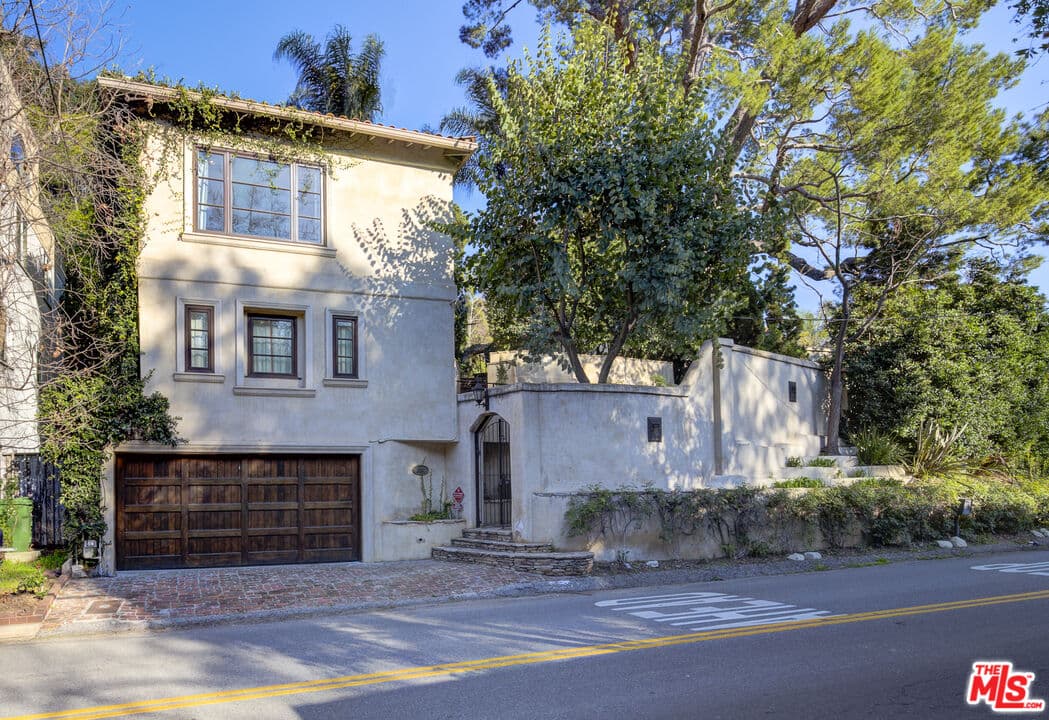 1BR House in Los Angeles β $6,995/mo