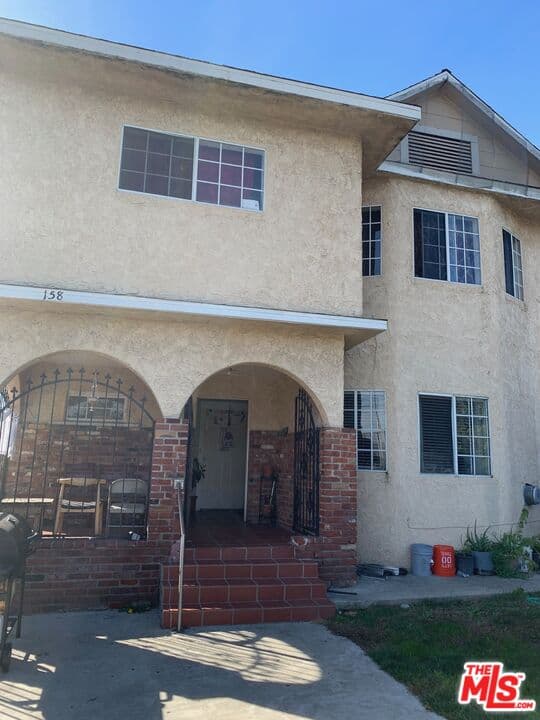 2BR Townhouse in Los Angeles β $2,250/mo