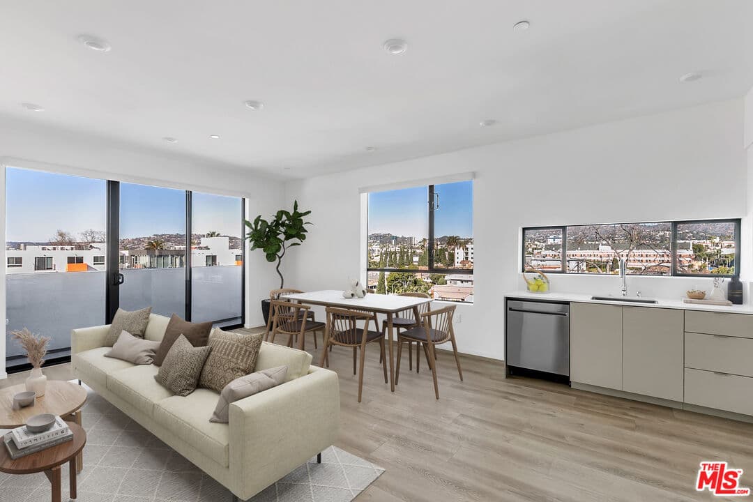 1 bd, 1 ba Apartment in Los Angeles, CA — $2,995/mo — photo 1