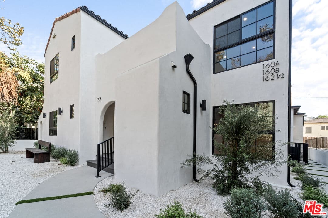 2BR Apartment in Beverly Hills β $5,450/mo