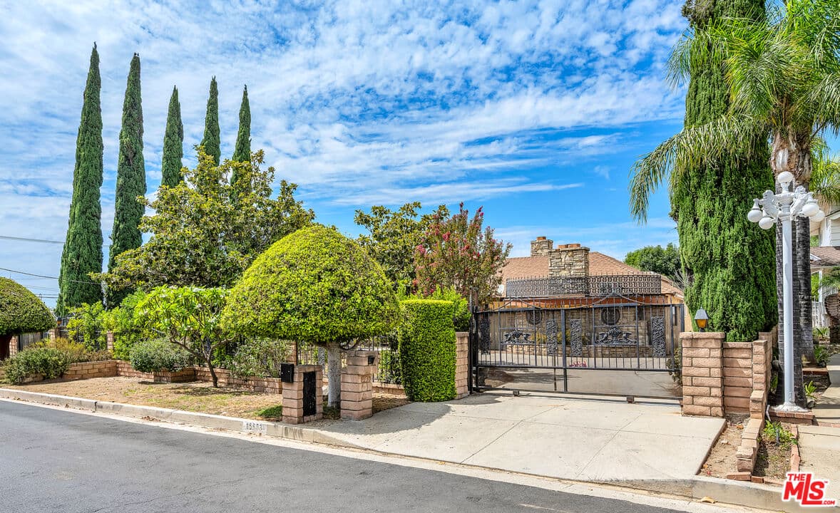 6BR House in Rancho Cascades — $16,999/mo