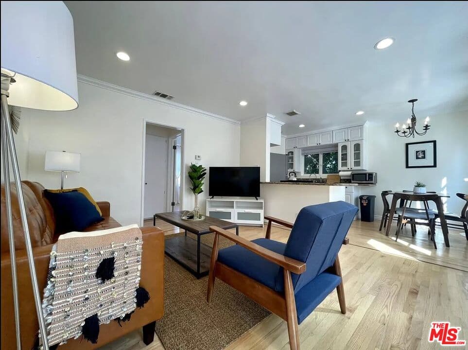1 bd, 1 ba Apartment in Santa Monica, CA — $4,000/mo — photo 2